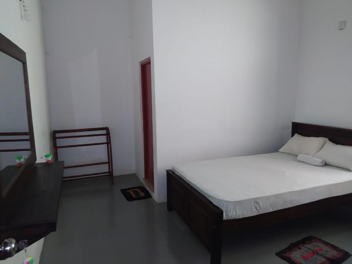 Kingdom Palace Hotel Anuradhapura Exterior photo